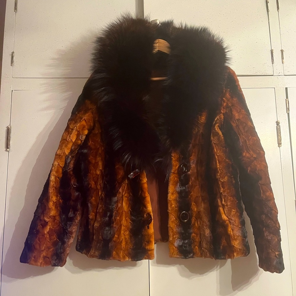 Beautiful Sheared Mink And Fox Collar Jacket. - image 5